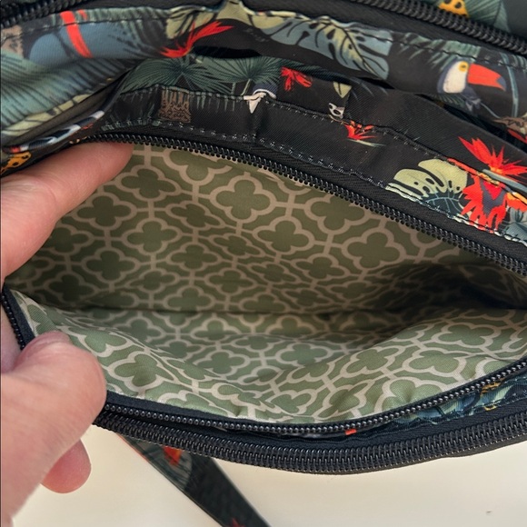 Lug Carousel XL Crossbody Wildlife Jungle Pattern Bag RFID - Picture 13 of 14